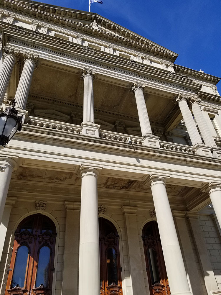 geology class photos - downtown lansing buildings
