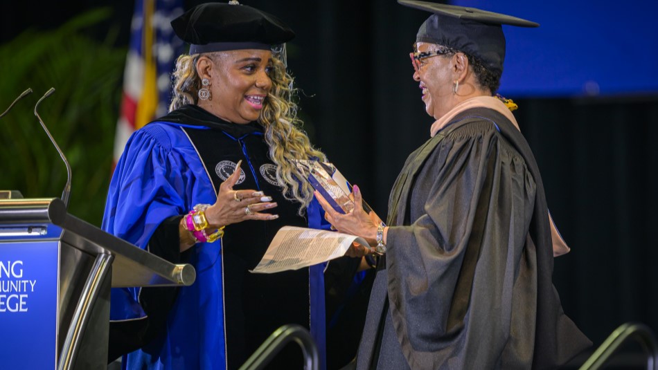 Kelli Ellsworth Etchison