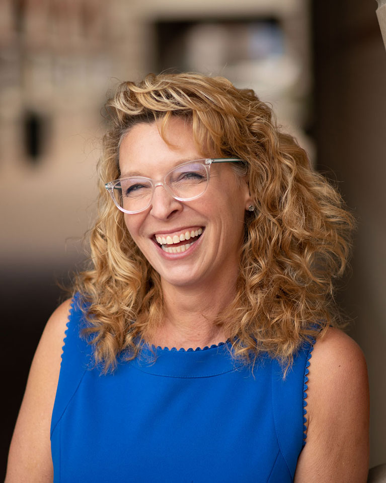 Dr. Cathy Meyer-Looze