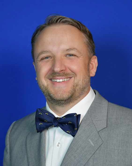 Dr. Szymon Machajewski